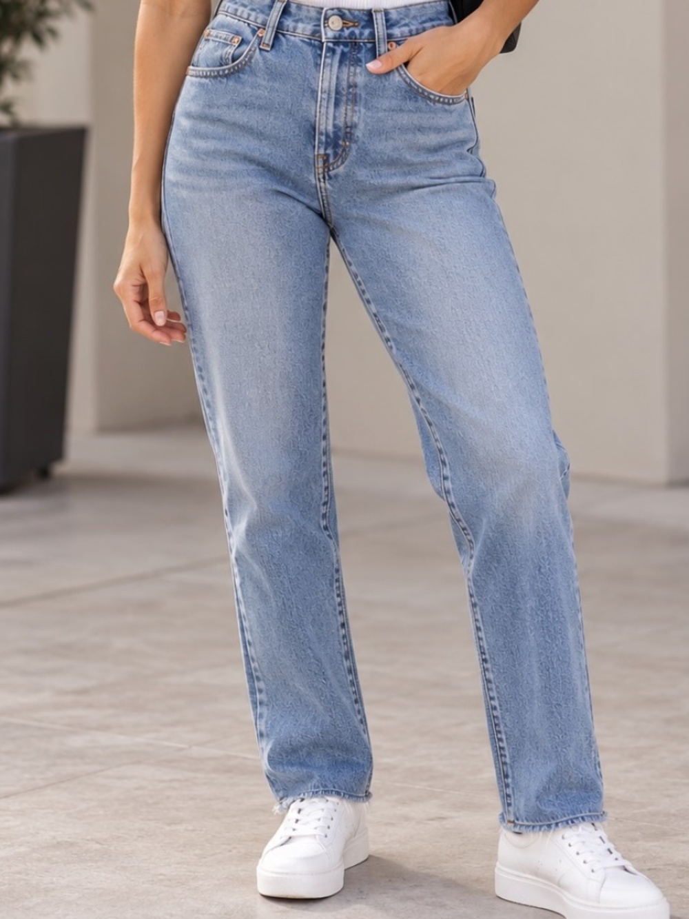 BDG Slim Straight Jeans Womens Size 26 Blue Denim Raw Hem Grunge Casual Edgy